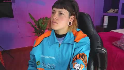 _sharlotte777 online show from October 20, 3:45 pm