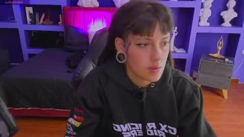 _sharlotte777 online show from April 9, 3:06 pm