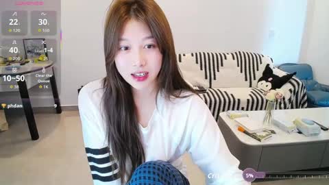 winni online show from April 7, 6:47 am