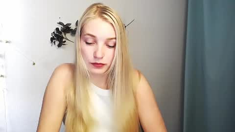 Rachel online show from May 19, 11:27 am