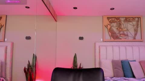 Snapshot of _sofia_cruz chatting on October 20, 7:25 pm 640 200 online show from October 20, 7:25 pm