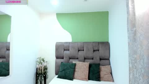 Snapshot of _sofia_cruz chatting on November 22, 7:24 pm 640 200 online show from November 22, 7:24 pm