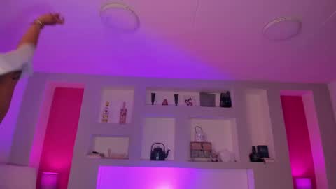 Sofia Miller online show from October 17, 4:04 am