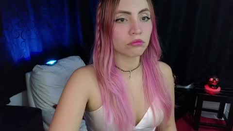 Snapshot of _sofiapink chatting on January 14, 3:11 am Sofia online show from January 14, 3:11 am