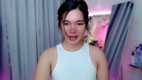 Snapshot of _sophie_69 chatting on September 25, 9:18 pm _sophie_69 online show from September 25, 9:18 pm
