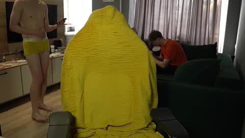 OLIVERpvt is open online show from March 15, 12:11 pm