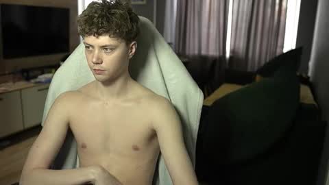 OLIVERpvt is open online show from March 17, 12:08 pm