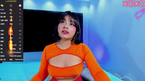 Snapshot of _sowy_venus_ chatting on January 9, 1:02 pm V E N U S online show from January 9, 1:02 pm