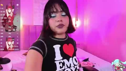 Snapshot of _sowy_venus_ chatting on January 18, 1:40 pm V E N U S online show from January 18, 1:40 pm