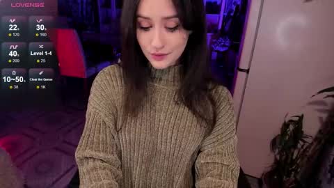 _sserendipityy_ online show from October 20, 5:02 pm