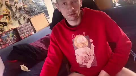 Snapshot of _svenerd_____ chatting on March 28, 10:37 am _svenerd_____ online show from March 28, 10:37 am