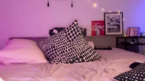 Ann online show from December 21, 11:39 am