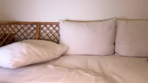 Ann online show from March 21, 8:01 pm