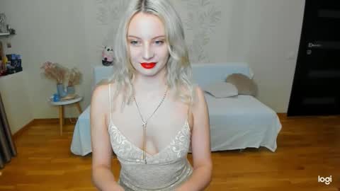 Marie online show from September 23, 2:09 pm
