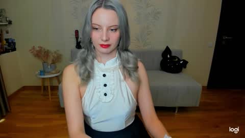 Marie online show from October 3, 12:02 pm