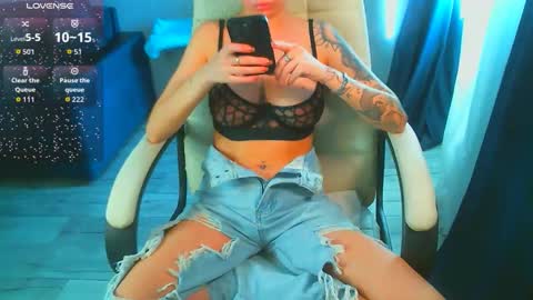 Snapshot of _sweet_ruby_ chatting on February 21, 6:25 am Milana welcome to my world online show from February 21, 6:25 am