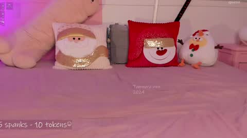 _tammarra_ online show from December 17, 10:32 pm