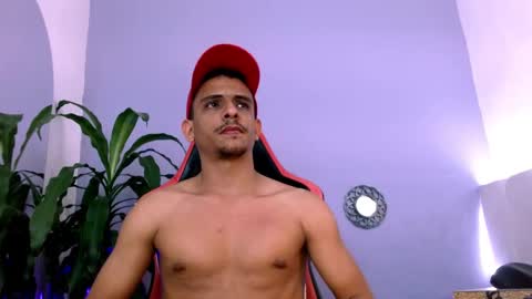 _tarek_ online show from November 19, 2:22 am