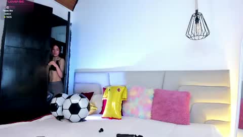    online show from June 30, 1:01 pm