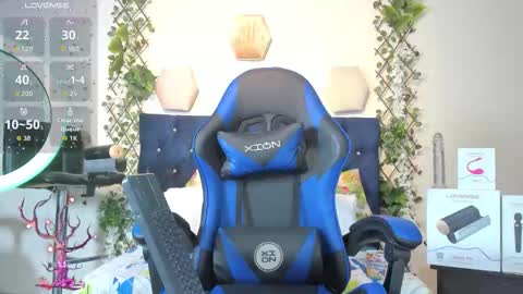 Snapshot of _taylor_black chatting on November 22, 3:33 pm Taylor online show from November 22, 3:33 pm