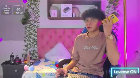 Snapshot of _taylor_black chatting on February 11, 9:31 pm Taylor online show from February 11, 9:31 pm