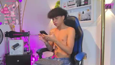 Snapshot of _taylor_black chatting on June 18, 8:57 pm Taylor online show from June 18, 8:57 pm