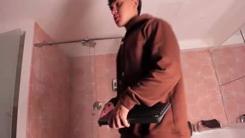 _taylorblack online show from January 8, 11:34 am