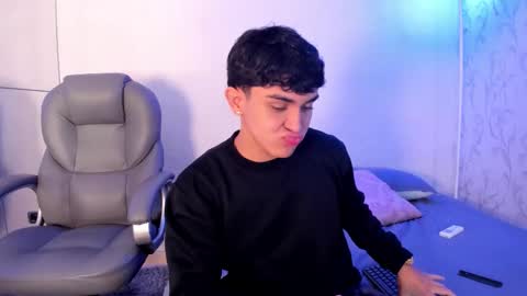 _taylorblack online show from January 16, 11:25 am