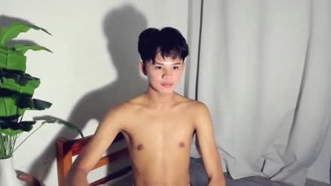 Snapshot of _tfuck69_ chatting on May 25, 12:11 pm pm me online show from May 25, 12:11 pm