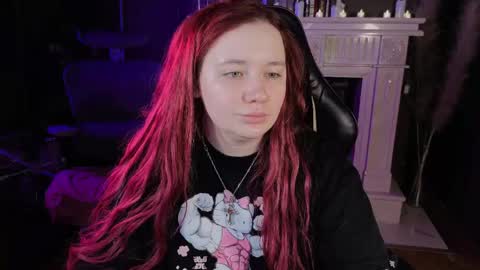 Snapshot of _that_witch_ chatting on May 3, 5:35 am MIRA online show from May 3, 5:35 am