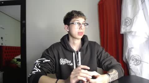 Thomas online show from December 23, 6:05 pm