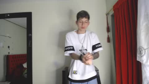 Thomas online show from December 25, 11:31 pm