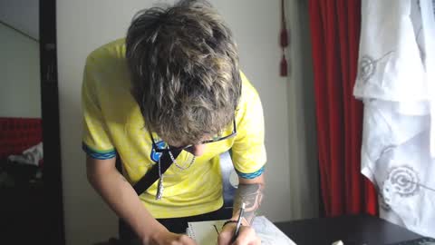 Thomas online show from December 26, 7:05 pm