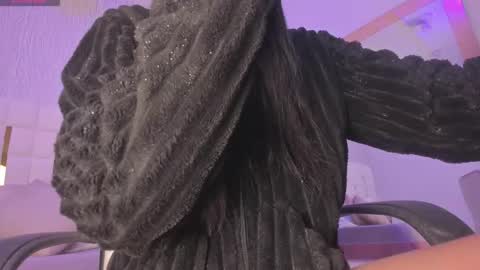 Rousse  online show from October 27, 7:07 pm