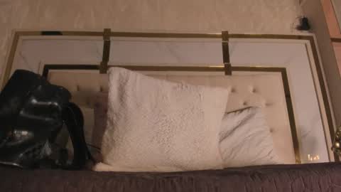 Rousse  online show from November 20, 7:13 pm