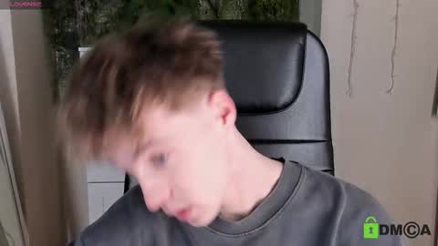 Snapshot of _tokyo_ghoul chatting on February 20, 10:16 am _tokyo_ghoul online show from February 20, 10:16 am