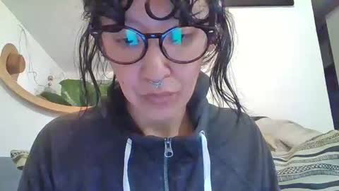 _tutti_frutti_ online show from November 12, 4:35 am