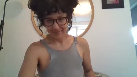 Snapshot of _tutti_frutti_ chatting on June 9, 10:10 pm _tutti_frutti_ online show from June 9, 10:10 pm