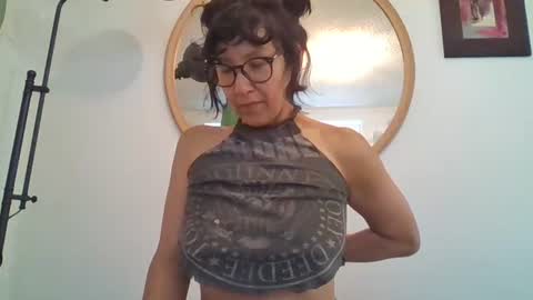 Snapshot of _tutti_frutti_ chatting on July 18, 11:19 pm _tutti_frutti_ online show from July 18, 11:19 pm