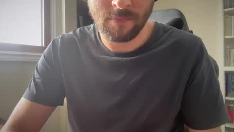 Snapshot of _ur_happy_meal chatting on March 3, 7:28 pm DJ online show from March 3, 7:28 pm