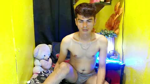 Snapshot of _urbabypam chatting on February 20, 4:25 pm Urjerick online show from February 20, 4:25 pm