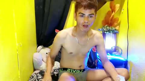 Snapshot of _urbabypam chatting on March 3, 7:10 am Urjerick online show from March 3, 7:10 am