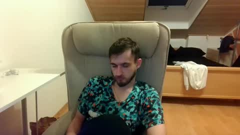 Snapshot of _v_l_a_d_ chatting on March 10, 12:51 am Vlad online show from March 10, 12:51 am