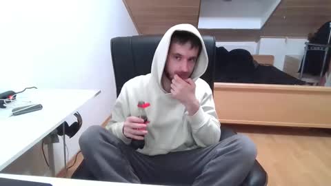 Snapshot of _v_l_a_d_ chatting on November 7, 10:43 pm Vlad online show from November 7, 10:43 pm