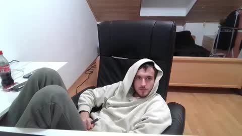 Snapshot of _v_l_a_d_ chatting on November 13, 6:51 pm Vlad online show from November 13, 6:51 pm