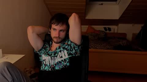 Snapshot of _v_l_a_d_ chatting on January 6, 11:51 pm Vlad online show from January 6, 11:51 pm