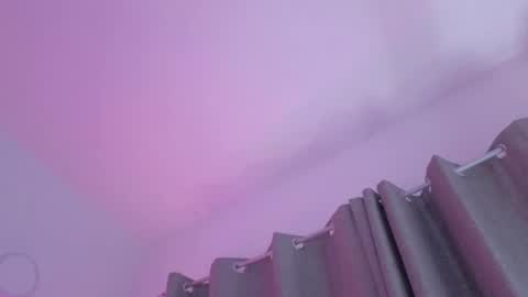 _valeria_saenz_ online show from March 26, 3:45 am