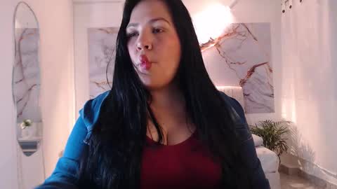 Snapshot of _valeriamiller chatting on November 6, 1:50 am valeria online show from November 6, 1:50 am