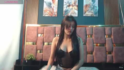 Snapshot of _valery34_ chatting on June 25, 11:04 am _valery34_ online show from June 25, 11:04 am