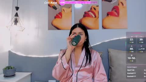 Snapshot of _valerycooper chatting on May 11, 4:04 pm _valerycooper online show from May 11, 4:04 pm